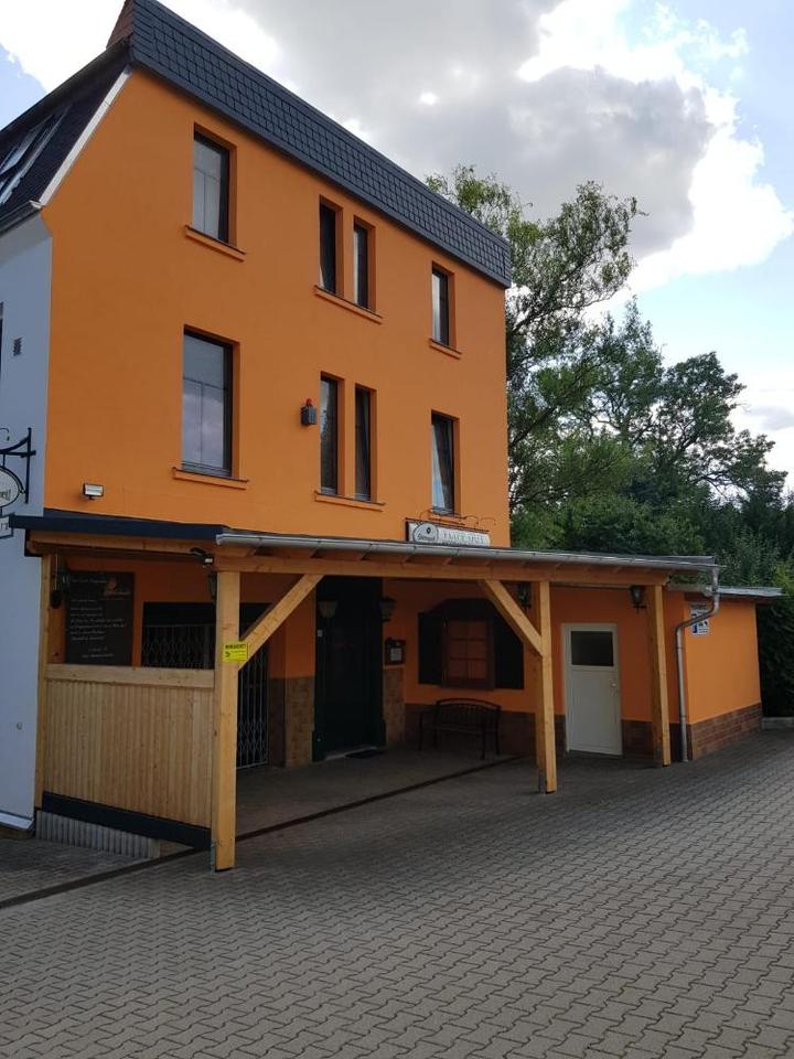 Thumbnail-Ihr neuer Lagerplatz mit Büro und WC