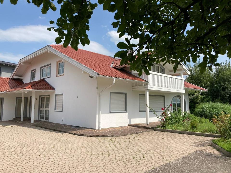 Thumbnail-Einfamilienhaus mit Einliegerwohnung, Pool und Sauna in 84359
