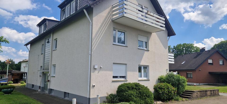 Thumbnail-Schöne Dachgeschosswohnung, 6 Familienhaus in Detmold-Pivitsheide
