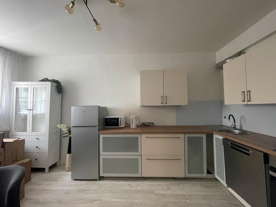 Thumbnail-Helle, zentral gelegene 1,5 Zimmer-Wohnung mit moderner Küche