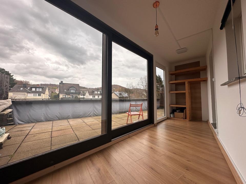 Thumbnail-2-Zimmer-Wohnung mit Wintergarten & großem Dachbalkon Brackwede