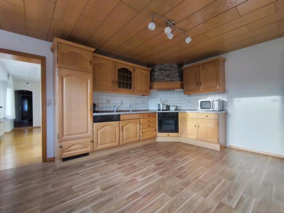 Thumbnail-Freundliche 2,5 Zimmer-Wohnung mit Balkon und EBK in Netphen