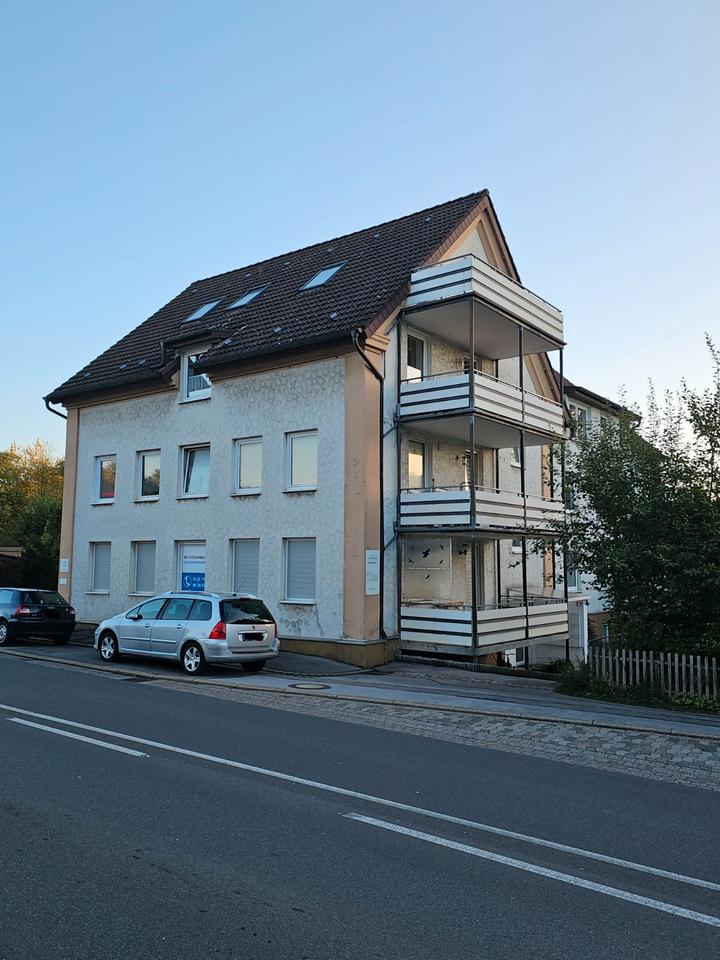 Thumbnail-2-Zimmer Dachgeschosswohnung mit Balkon