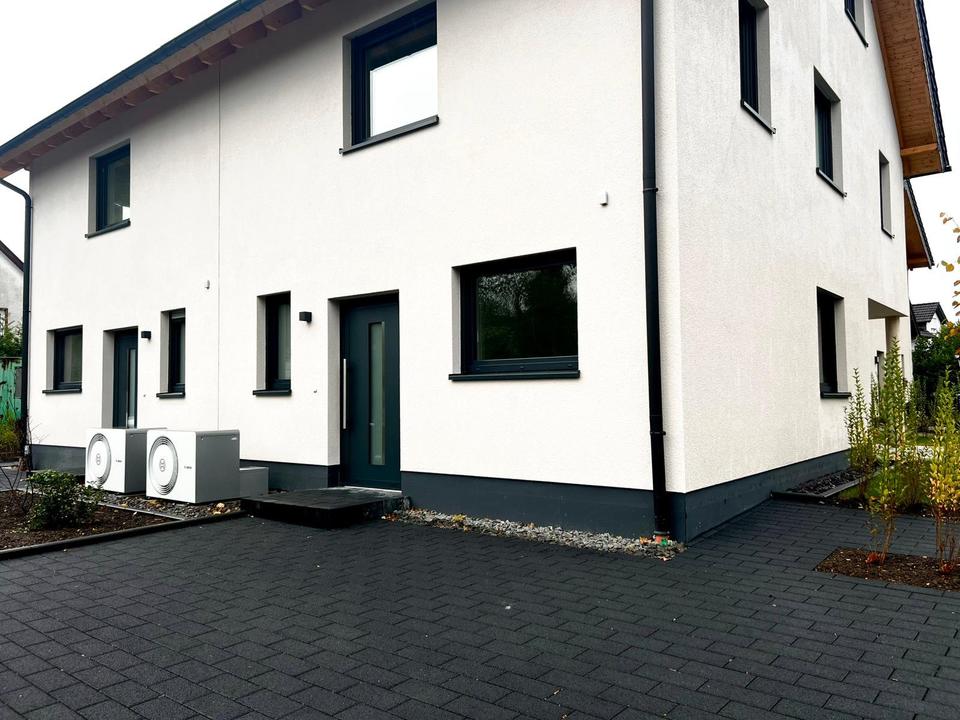 Thumbnail-*Neubau* - Moderne Doppelhaushälfte in zentraler Lage von Lohmar