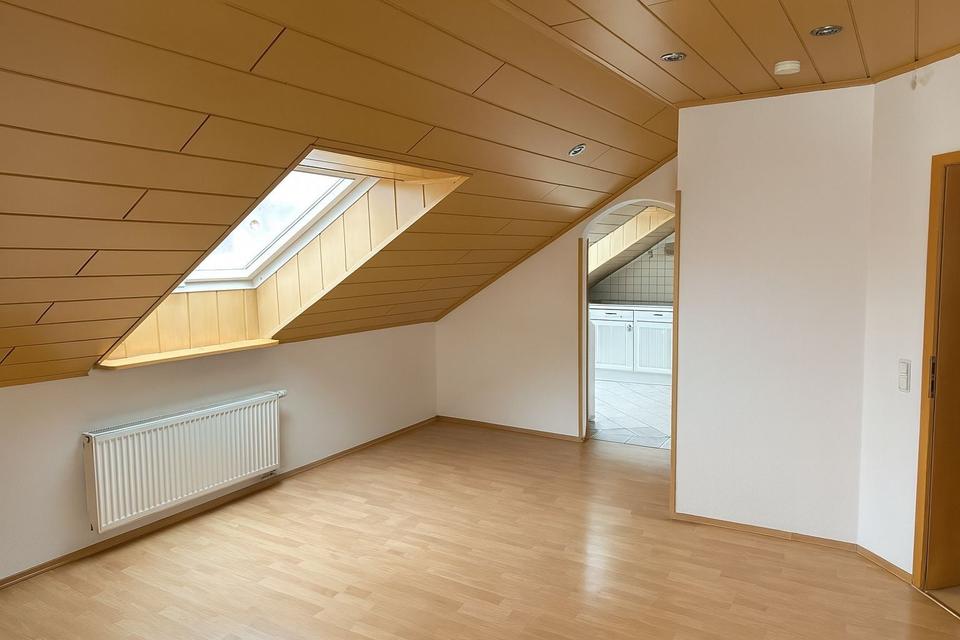 Thumbnail-Schöne 3 ZKB DG Wohnung in 66482 Zweibrücken zu vermieten