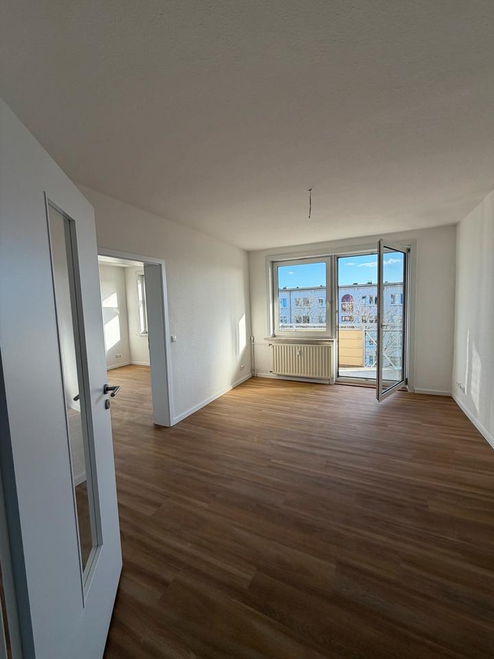 Thumbnail-frisch renovierte 2 Zimmer Whg.