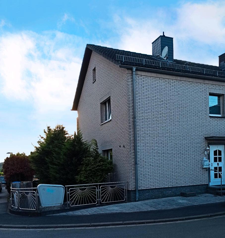 Thumbnail-Charmantes Reihenendhaus mit Wintergarten, Garage & Garten