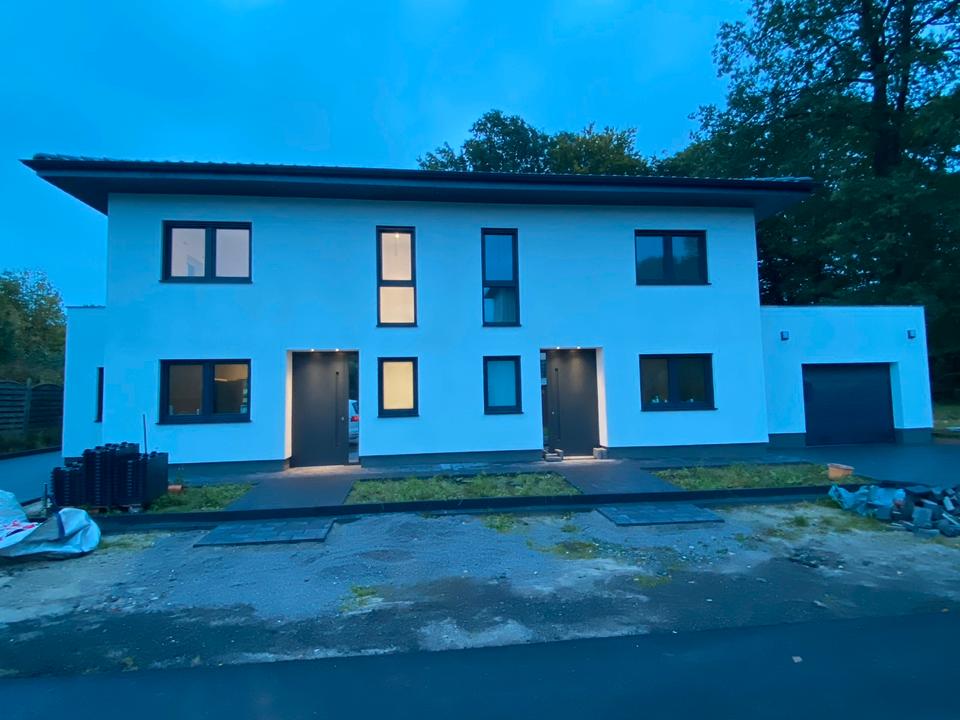 Thumbnail-DoppelhausStadtvilla (Neubau) zu vermieten