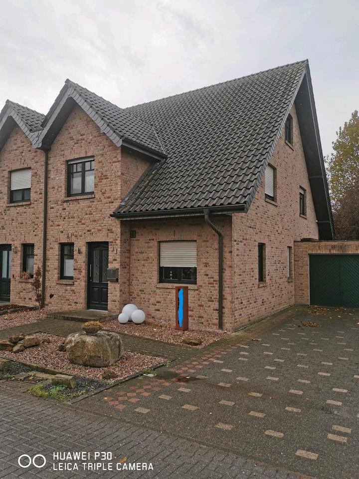 Thumbnail-Doppelhaushälfte