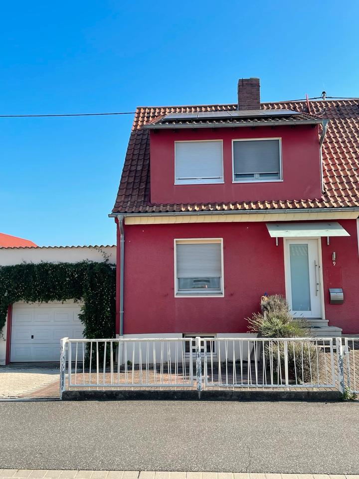 Thumbnail-Sehr gepflegte Doppelhaushälfte mit vielen Highlights