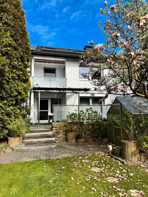 Thumbnail-Großzügiges Reiheneckhaus Einfamilienhaus Zweifamilienhaus