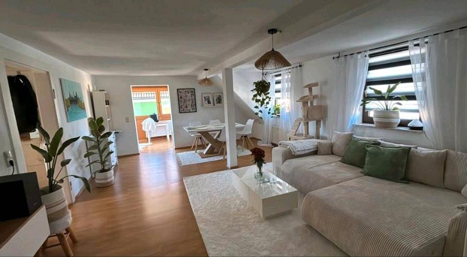Thumbnail-Große modernisierte Maisonette mit Dachstudio und Wintergarten