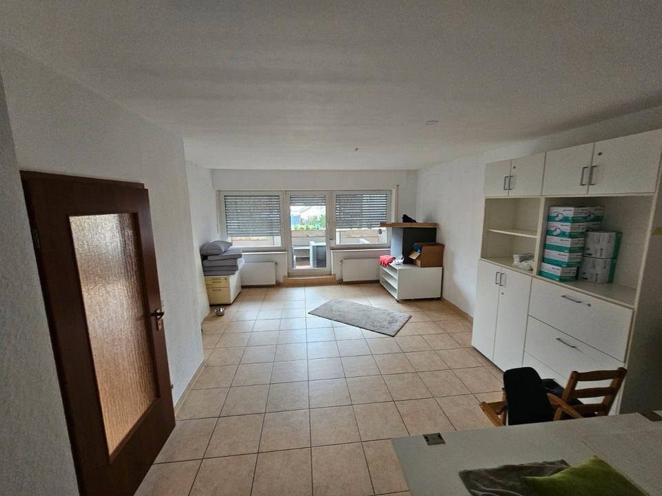 Thumbnail-3-Zimmer-Wohnung mit Einbauküche und Balkon im 1.OG in Dodesheide