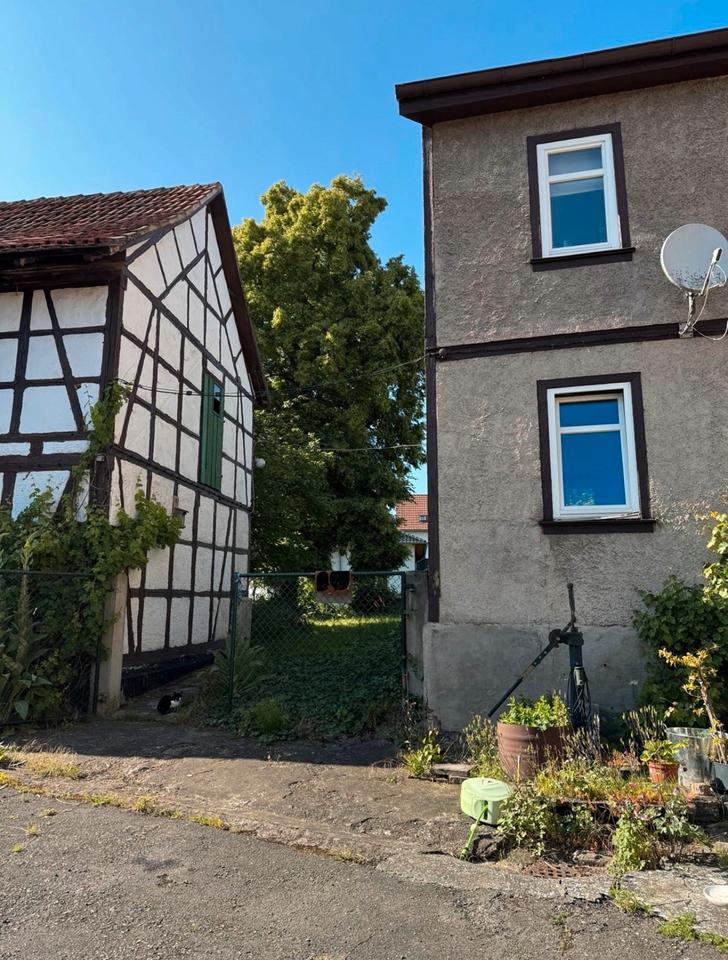 Thumbnail-Bauernhof mit Wohnhaus, Brunnen und großem Garten