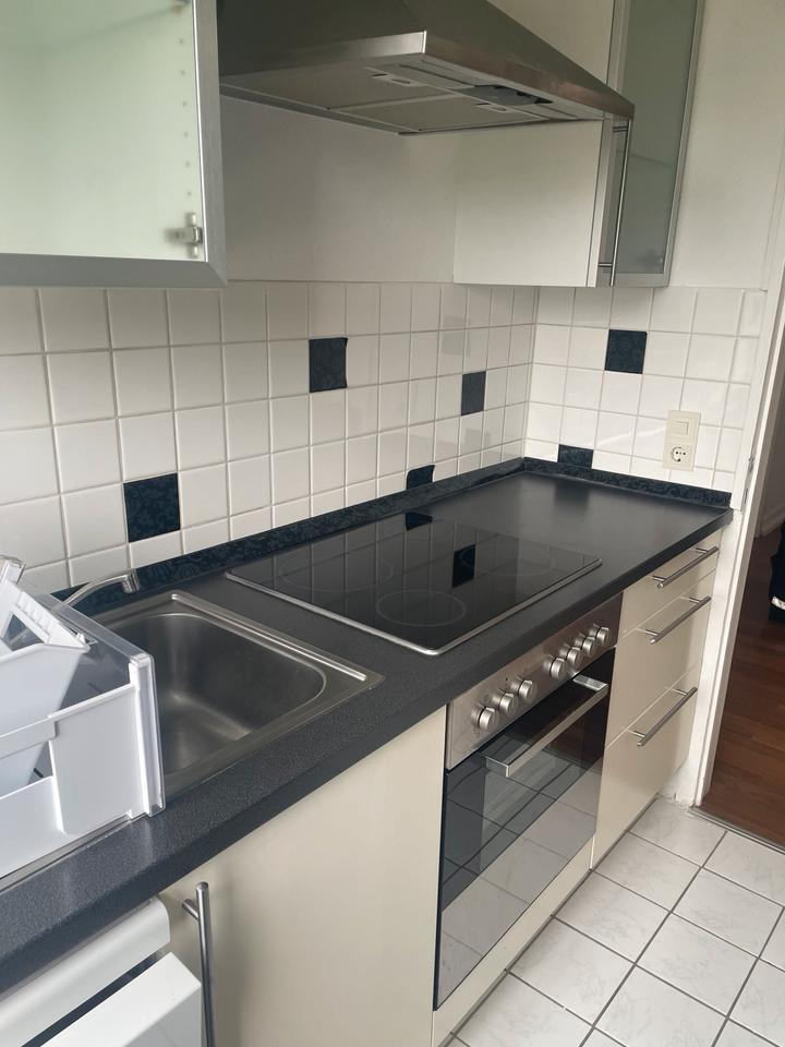 Thumbnail-Helle 2-ZKB-Wohnung mit Balkon in ruhiger Lage von Bischmisheim