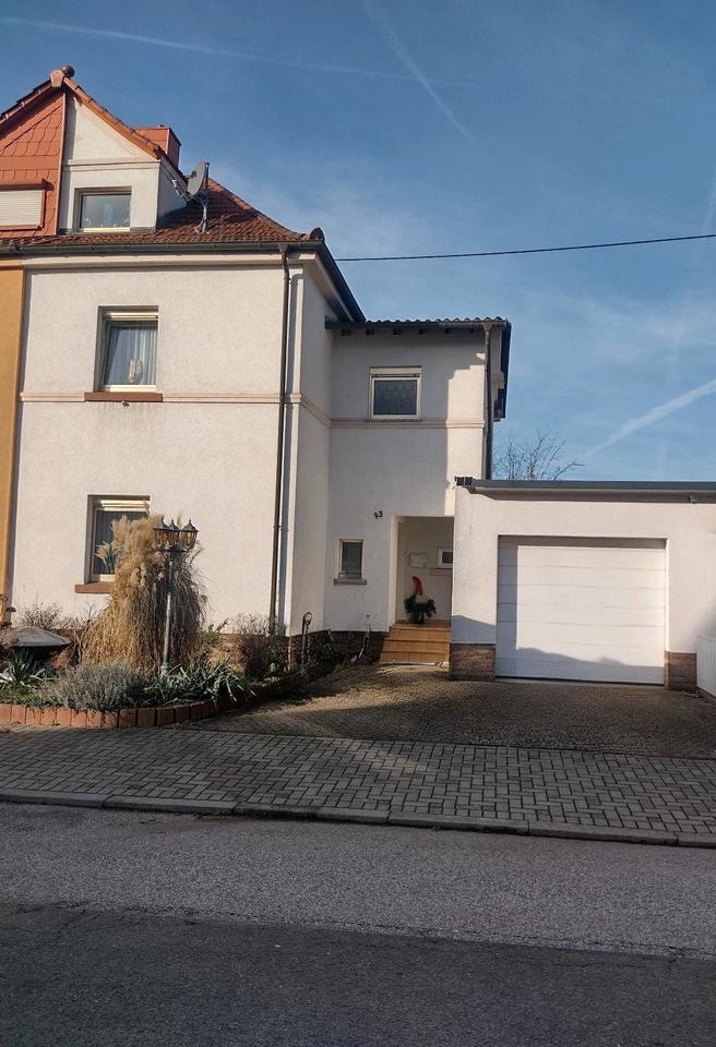 Thumbnail-Einfamilienhaus Doppelhaushälfte große Garage ruhige Wohnlage