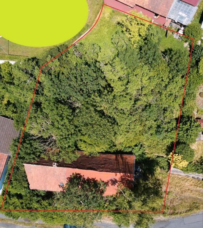 Thumbnail-Fachwerkhaus mit Scheune im grünen 922 m² Hang Grundstück