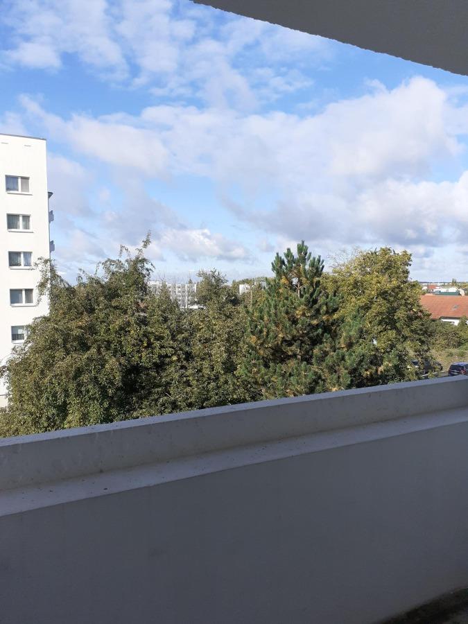 Thumbnail-Azubis und Singles aufgepasst-1 Zimmer mit Balkon, Dusche und Aufzug!