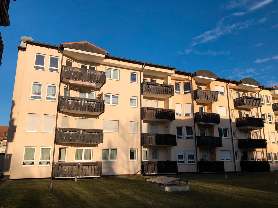 Thumbnail-3-Zimmer-Wohnung mit Balkon, Keller und 2 Parkplätzen