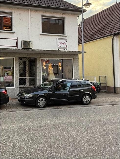 Thumbnail-75 qm Laden st leon rot