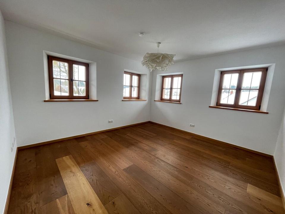 Thumbnail-Helle 3-Zimmer-Wohnung in NiederaichbachOberaichbach