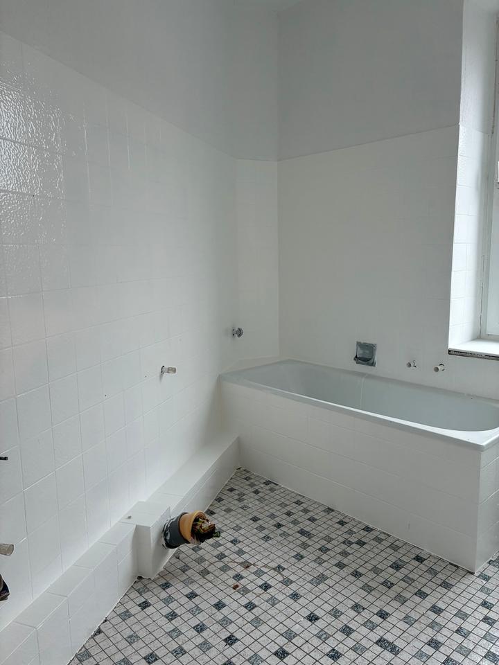 Thumbnail-Renovierte 2-Zimmer-Wohnung mit Balkon