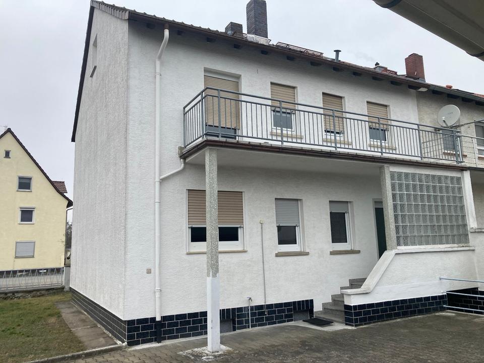 Thumbnail-Haus mit Ausbaureserve und Gewerbeanteil.