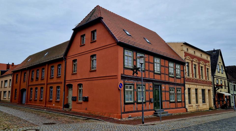 Thumbnail-Schöne kleine 2 Zimmer Erdgeschosswohnung