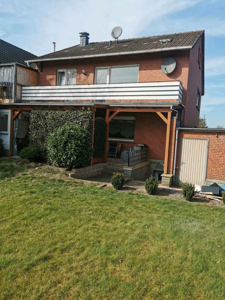 Thumbnail-Doppelhaushälfte mit großem Garten in ruhiger Wohngegend