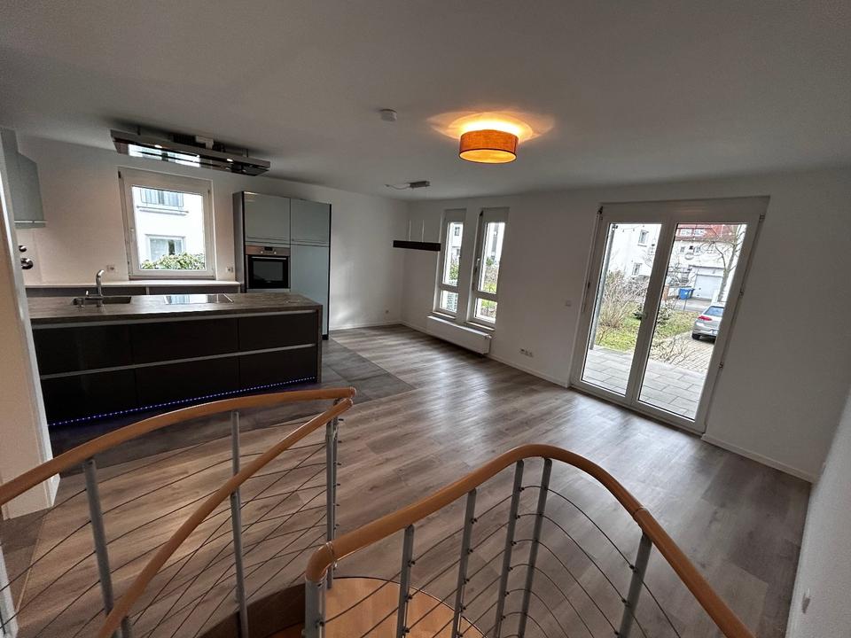 Thumbnail-3-Zimmer Maisonette-Whg, 85m² in Griesheim, ab sofort