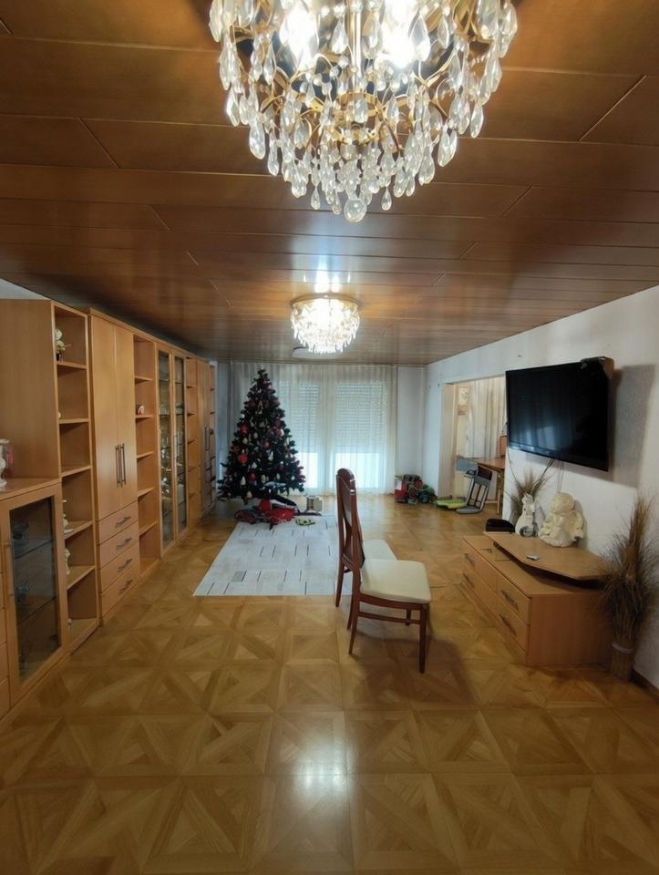 Thumbnail-Attraktive Provisionsfreie 4,5 Zimmer Wohnung 135m²