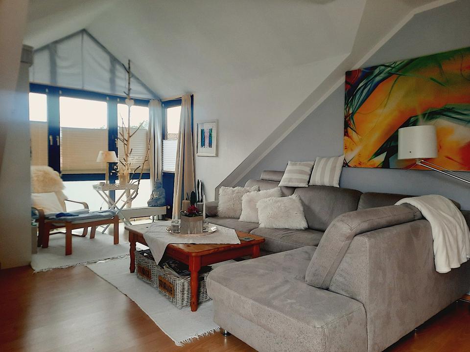 Thumbnail-Bad Meinberg: 2 ZKB Wohnung im Atelier-Stil mit Laminat + Balkon