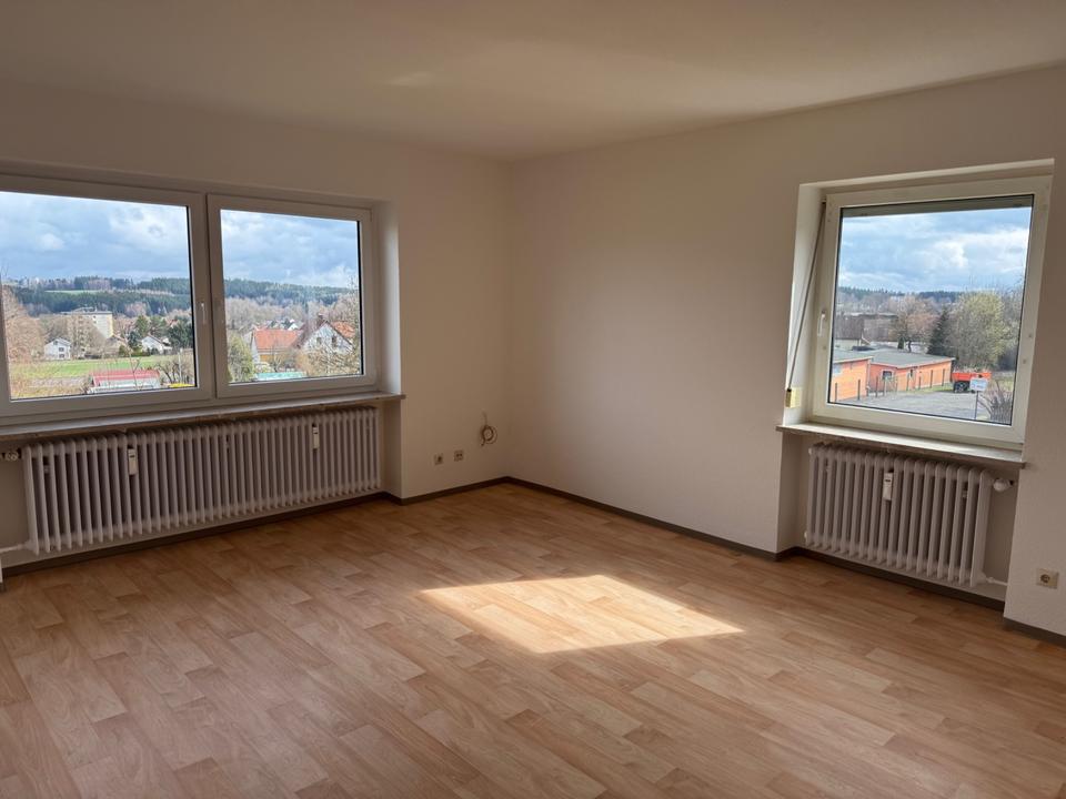 Thumbnail-3-Zimmerwohnung_Südlage_neu renoviert