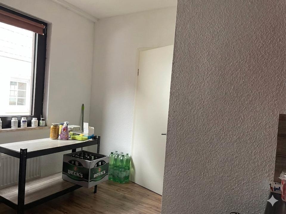 Thumbnail-1-Zimmer-Wohnung zur Nachmiete – Einbauküche & Waschmaschine