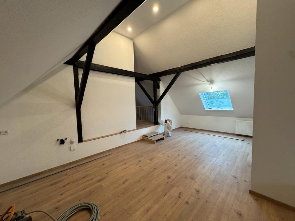 Thumbnail-Dachgeschoss Wohnung Loft zu vermieten. Kernsaniert Warmmiete