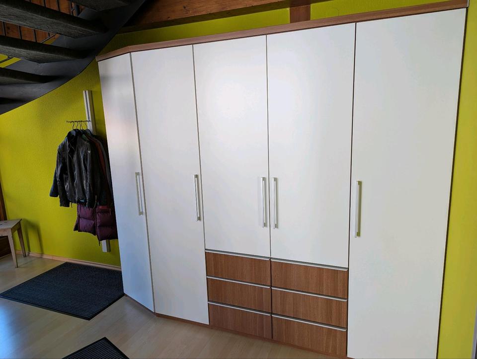 Thumbnail-Helle 3 Zimmer Dachgeschoßwohnung in zentraler Lage