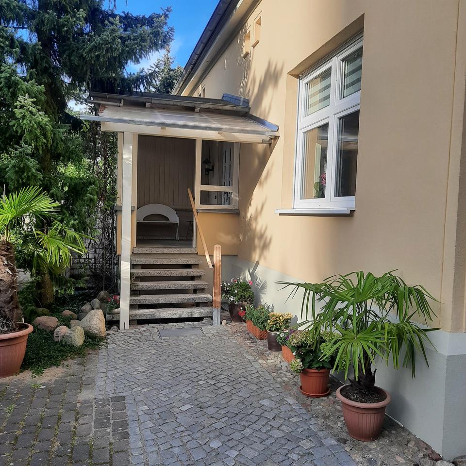 Thumbnail-2-Zimmer Altbau-DG-Wohnung zur Miete in Kyritz