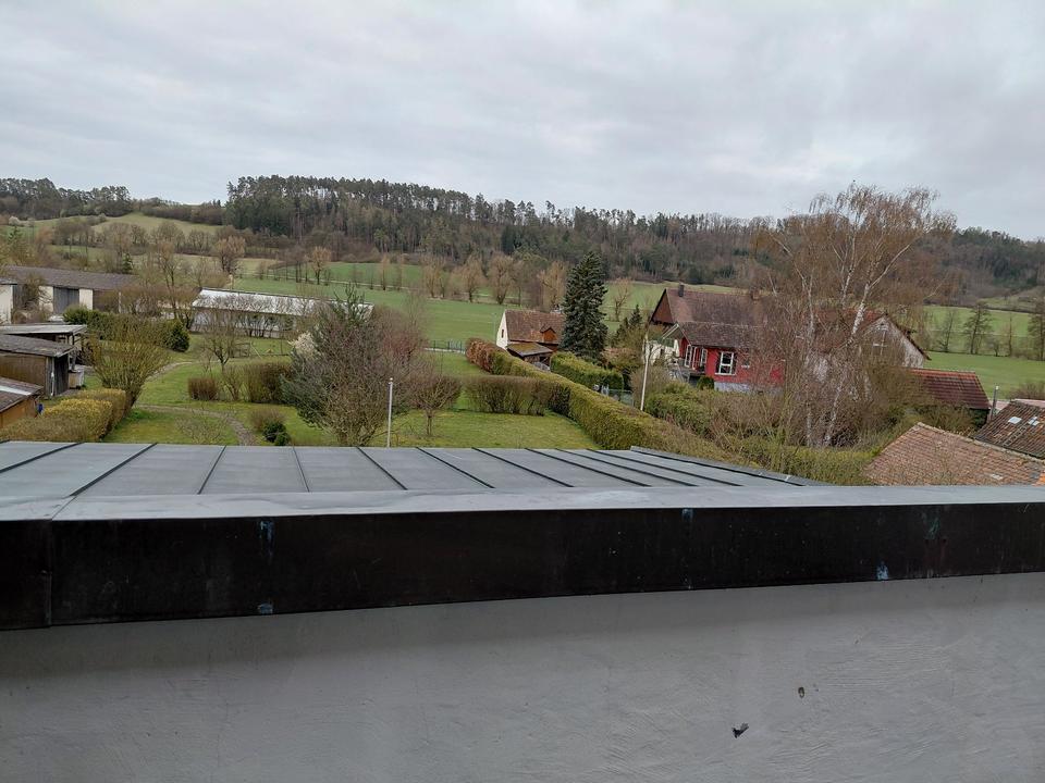 Thumbnail-Großzügige 4,5 Zimmerwohnung in Trautskirchen zu vermieten