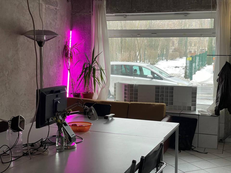 Thumbnail-Atelier Arbeitsplatz im gemeinschaftlich verwaltenen StudioBüro