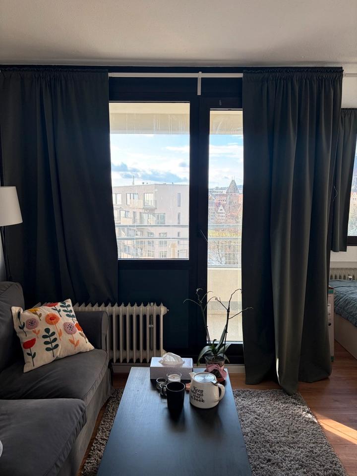 Thumbnail-Modern möblierte 1-Zimmer-Wohnung mit Balkon im Donaucenter (Neu-