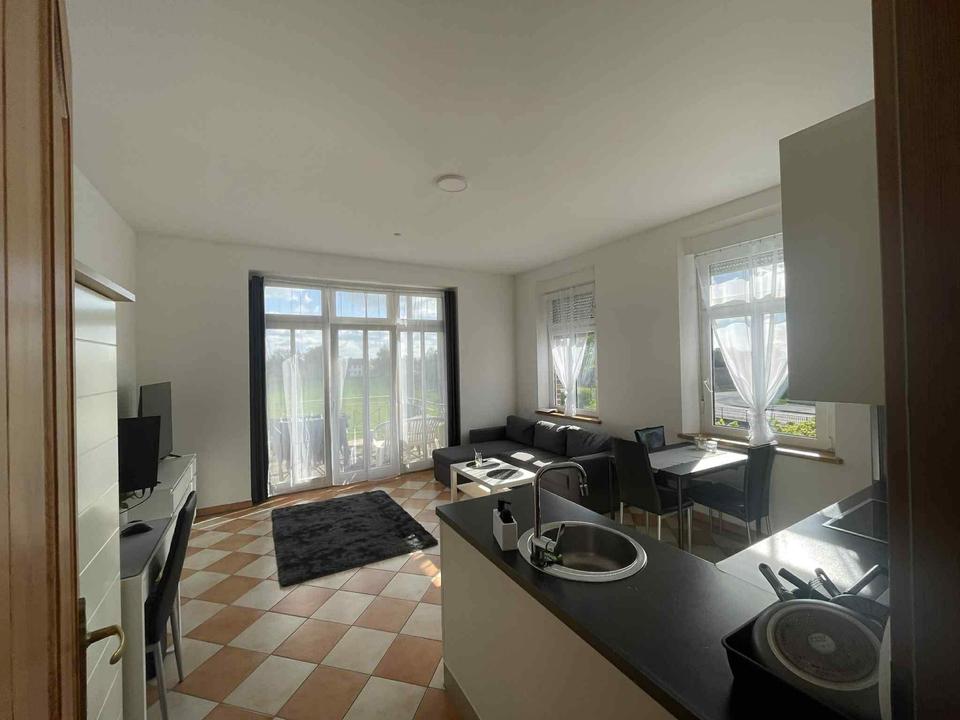 Thumbnail-Looking for tenants