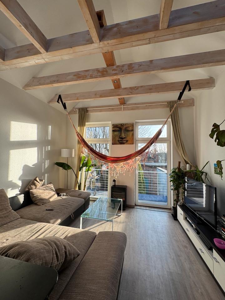 Thumbnail-Mitbewohnerin für ambitionierte Sport-Business-WG