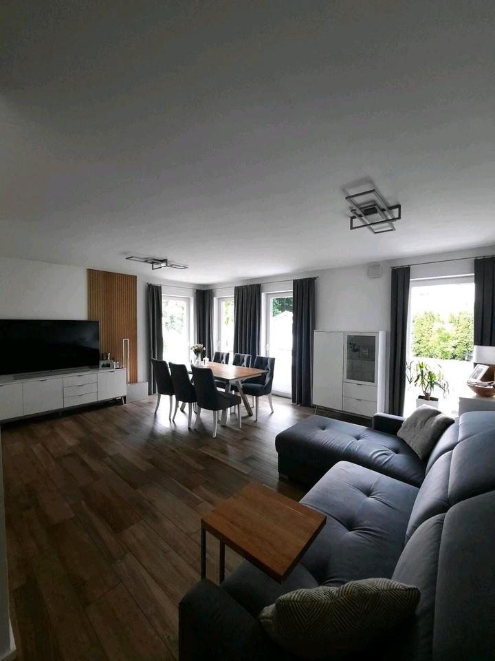 Thumbnail-Moderne 4-Zimmer-Wohnung mit großem Garten und zwei Terrassen