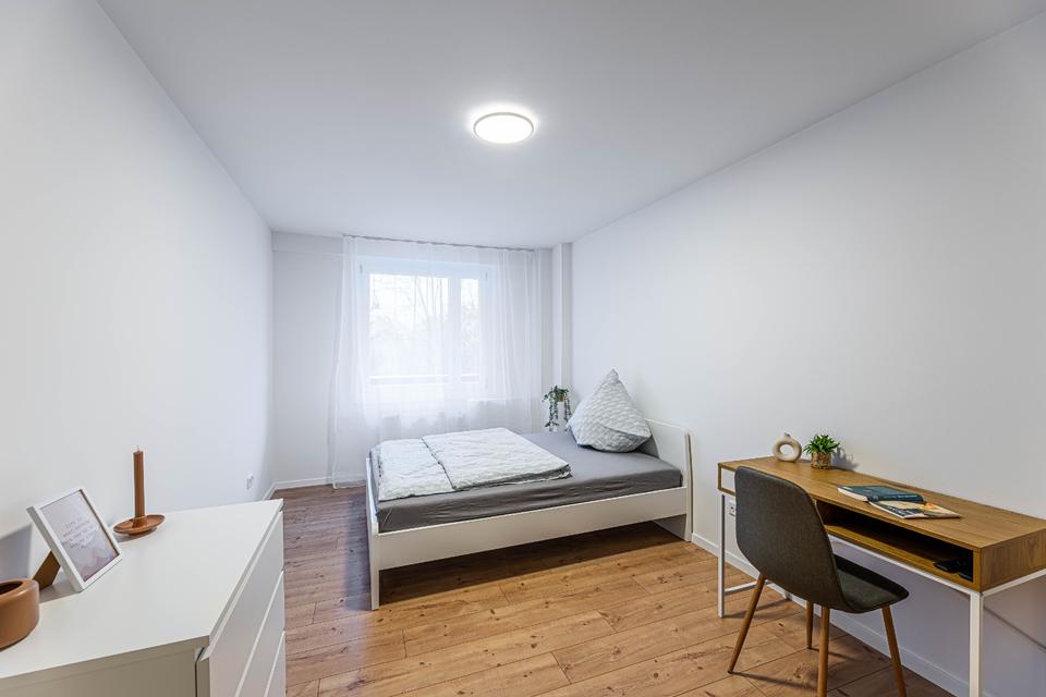 Thumbnail-2 Sanierte & möblierte WG Zimmer in einer 3er WG in zentraler Lage zu vermieten