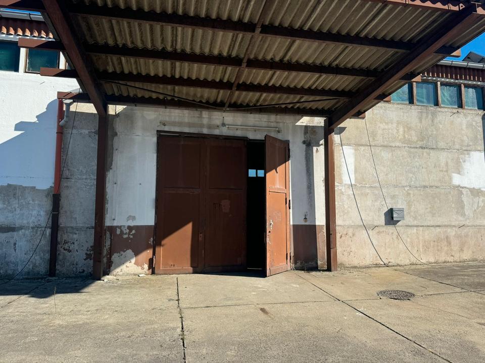 Thumbnail-LagerWerkstatt Halle mit LKW-Zufahrt in Doberlug-Kirchhain, 1 Stunde von Berlin