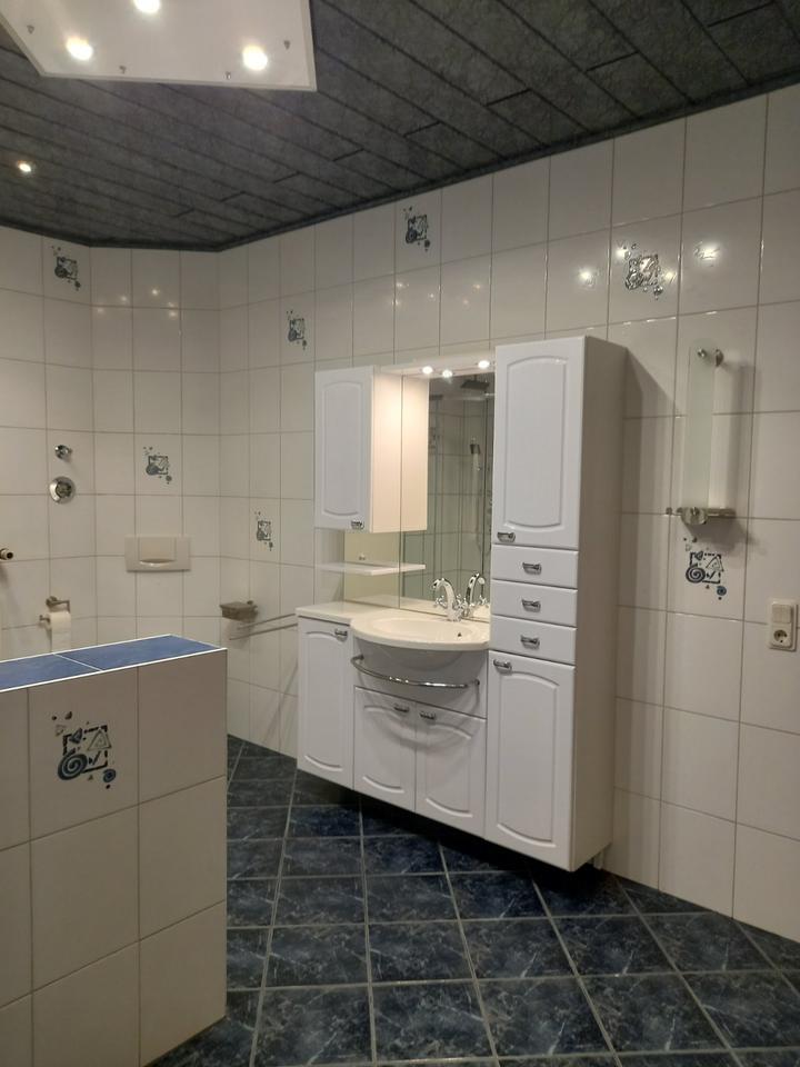 Thumbnail-Helle, moderne Wohnung (96m²) mit Einbauküche, und Kaminofen