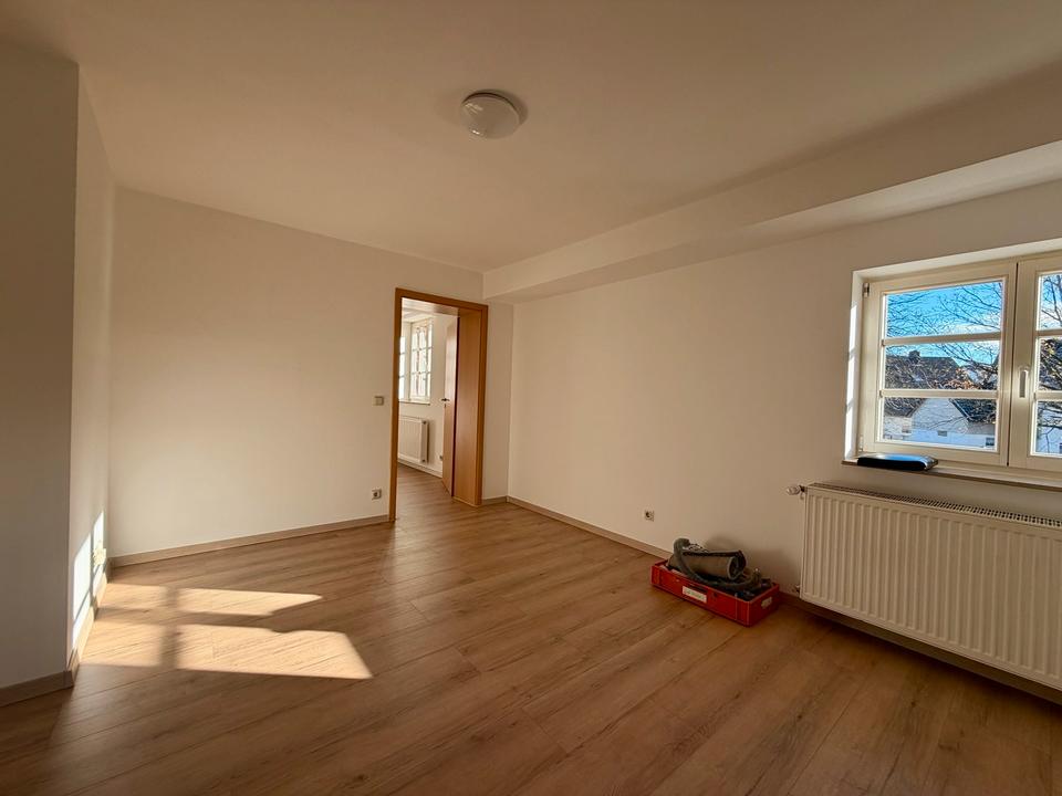 Thumbnail-Frisch renovierte 2-Zimmer-Wohnung mit Einbauküche in GS-Hahndorf