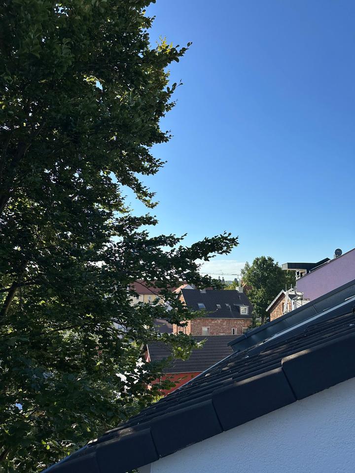 Thumbnail-von Privat Dachwohnung 2 Zimmer Küche Bad ab 1.2.26