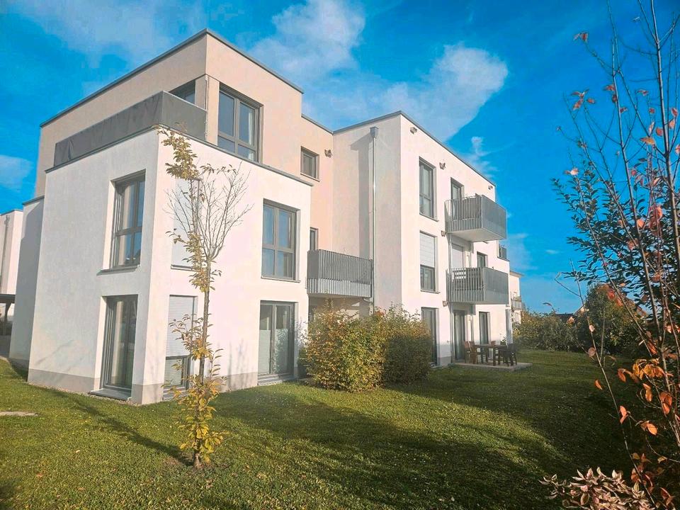 Thumbnail-Stilvolle, neuwertige 2-Zimmer- Erdgeschosswohnung