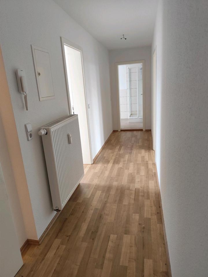 Thumbnail-gemütliche 3-Raum-Dachgeschosswohnung mit ca. 59 m²